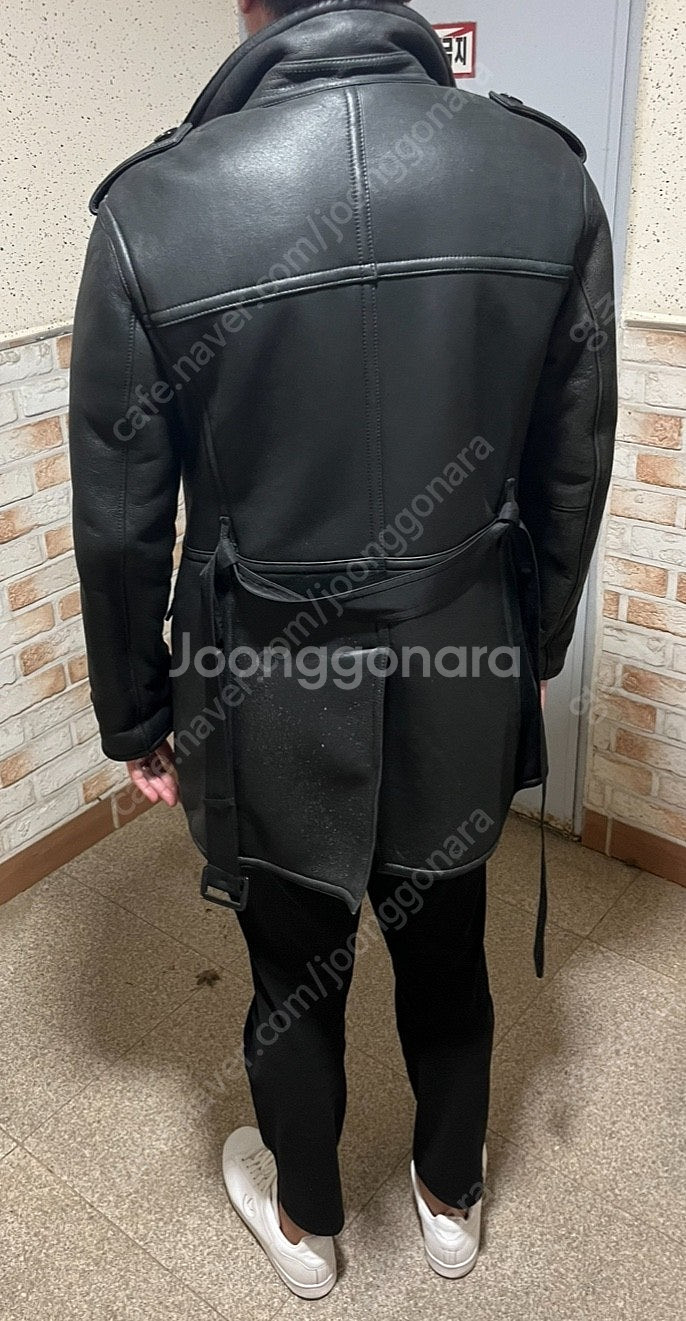 버버리 풀시어링 롱무스탕 트렌치 가죽코트/ 레더코트--2