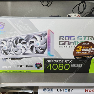 rtx 4080 super 화이트 스트릭스