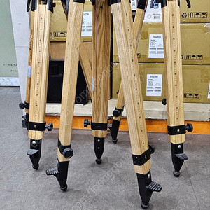 Wooden Tripod_Germany_안테나 카메라 거치대_R&S HZ-1 수평계장착_3대보유 중고 판매