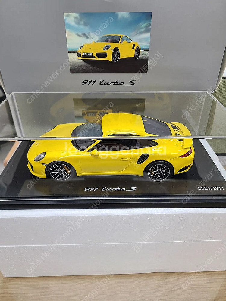 1:18다이캐스트 스파크 포르쉐 911터보--0