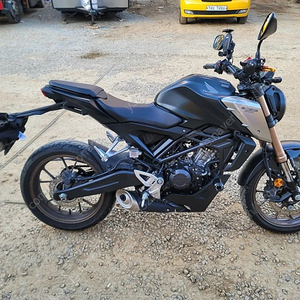 22년 혼다 CB125R 판매합니다.(23년5월 등록)