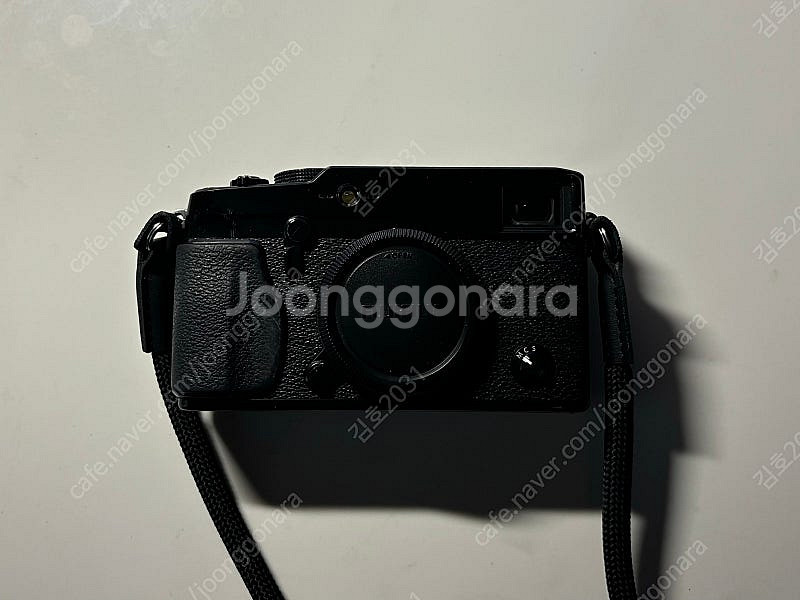 후지필름 x-pro1--0
