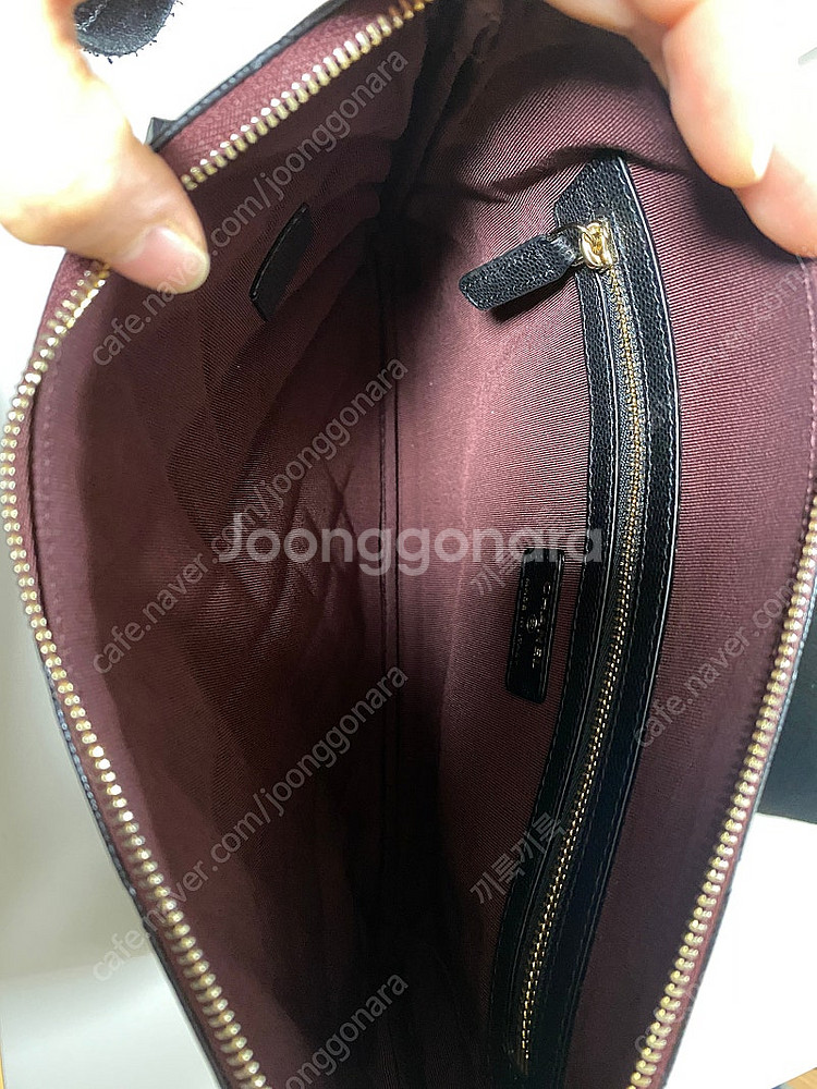 샤넬 클래식 클러치 뉴미듐 금장 블랙--2