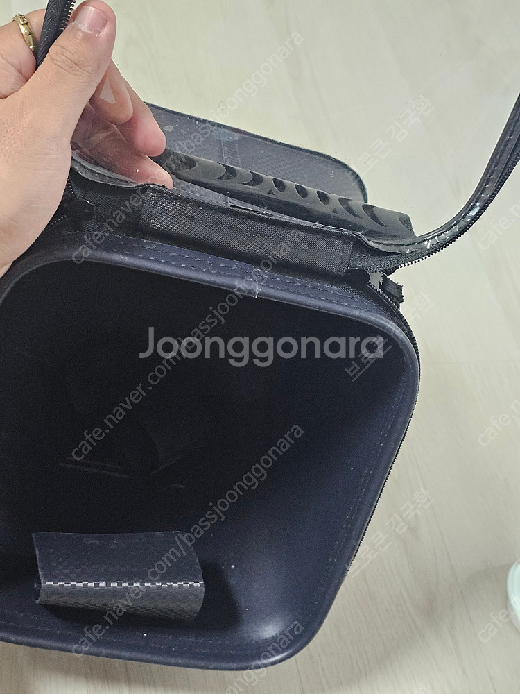 바리바스 빙어공방 어탐케이스 팝니다.--1