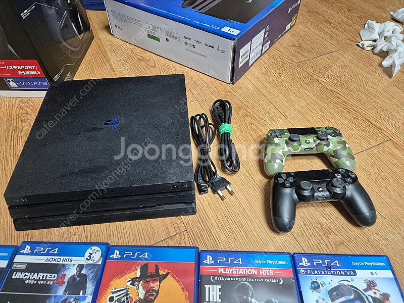 플레이스테이션4pro 1tb + 레이싱휠--0