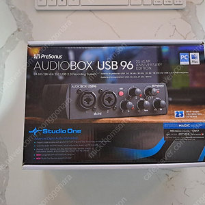 오디오 인터페이스 Presonus Audiobox Usb 96 25주년 에디션 팝니다.