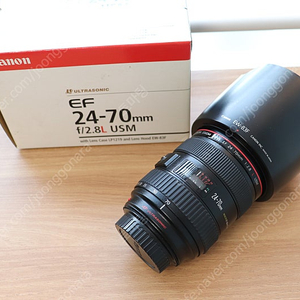 캐논 EF24-70 2.8L 구계륵 팝니다.