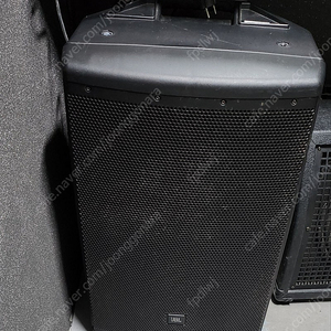 JBL EON615 앰프내장스피커 1개 팝니다