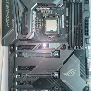 아수스z370 막시무스 포뮬러 및 i5 9600k cpu팜