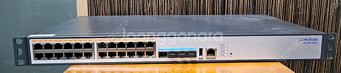 Core Edge C3100-24TL--1