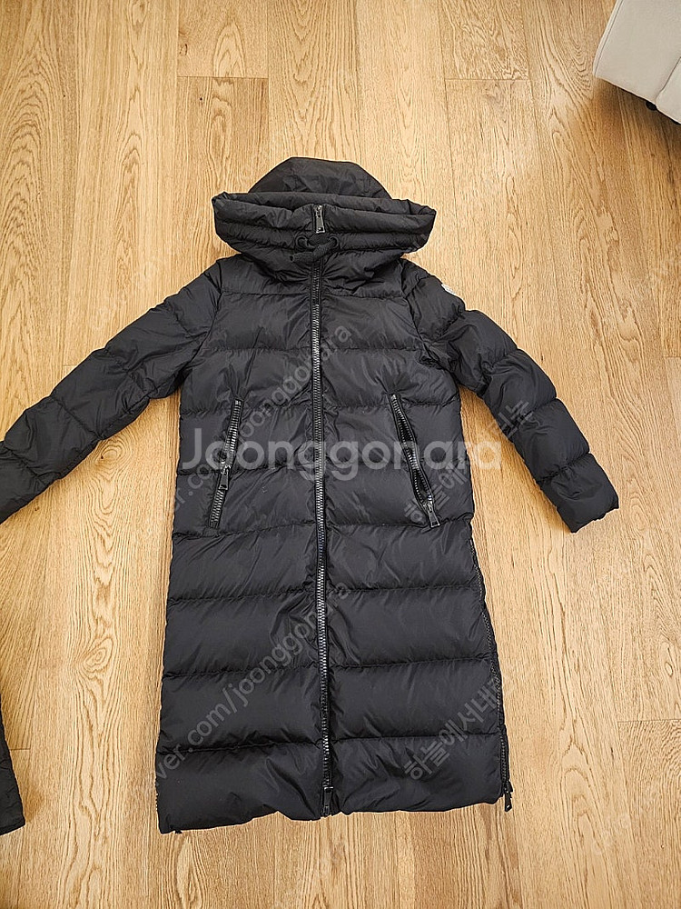 (정품)몽클레어 롱패딩 (2벌 250만원)--0