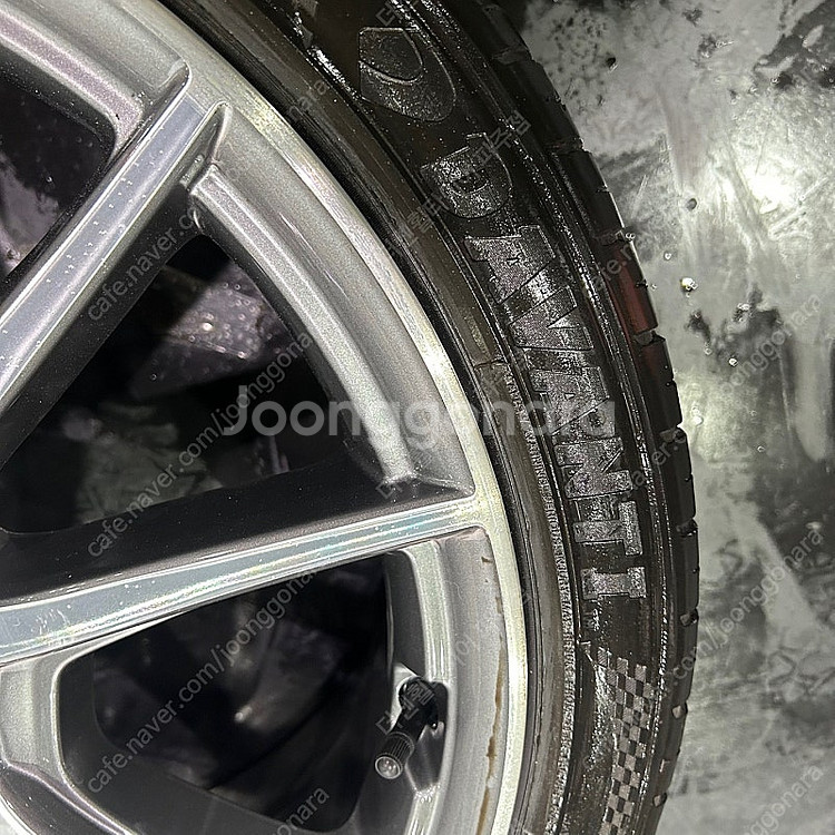 제네시스G70 19인치 중고 휠타이어 한대분--5