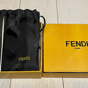 [FENDI]펜디 케이스 박스(파우치포함)판매 합니다