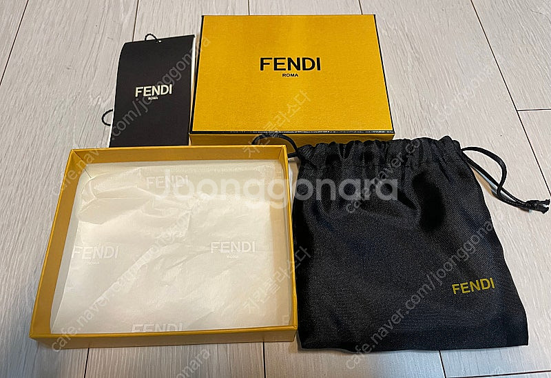 [FENDI]펜디 케이스 박스(파우치포함)판매 합니다--3