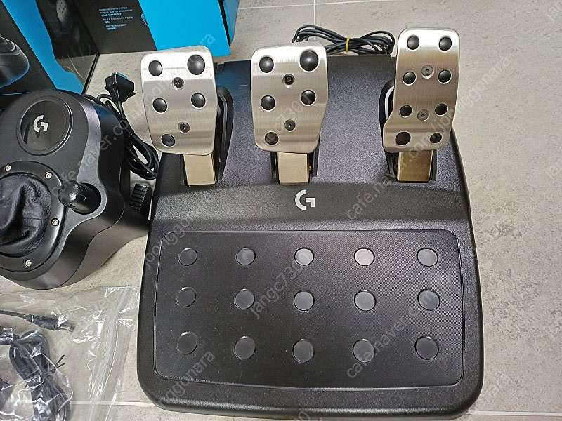 로지텍 g29 레이싱휠 판매합니다--2