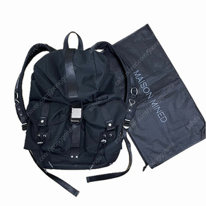 한정판) 메종미네드 / MOUNTIC PAVIA BACKPACK 드로스트링 맨 백팩 가방 / os