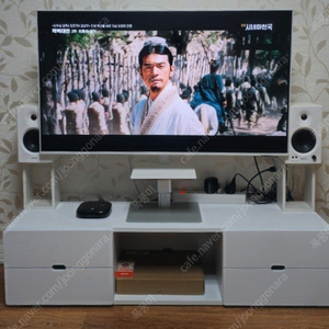 삼성 M7 S43DM700 화이트 스마트 TV 모니터 4K 해상도 + MR4 스피커 화이트 일괄 판매