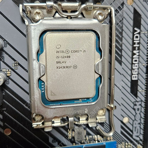 [부산] intel i5 12400,b660m-hdv,WD SN550 500gb,GIGA 1660 6G OC