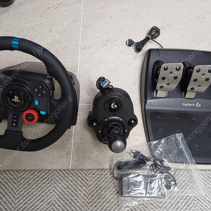 로지텍 레이싱휠 g29 팔아요
