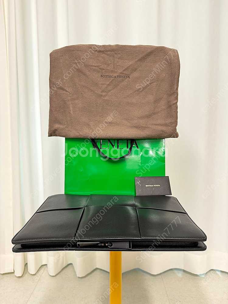 보테가 베네타 클러치 (백화점 정품)--1