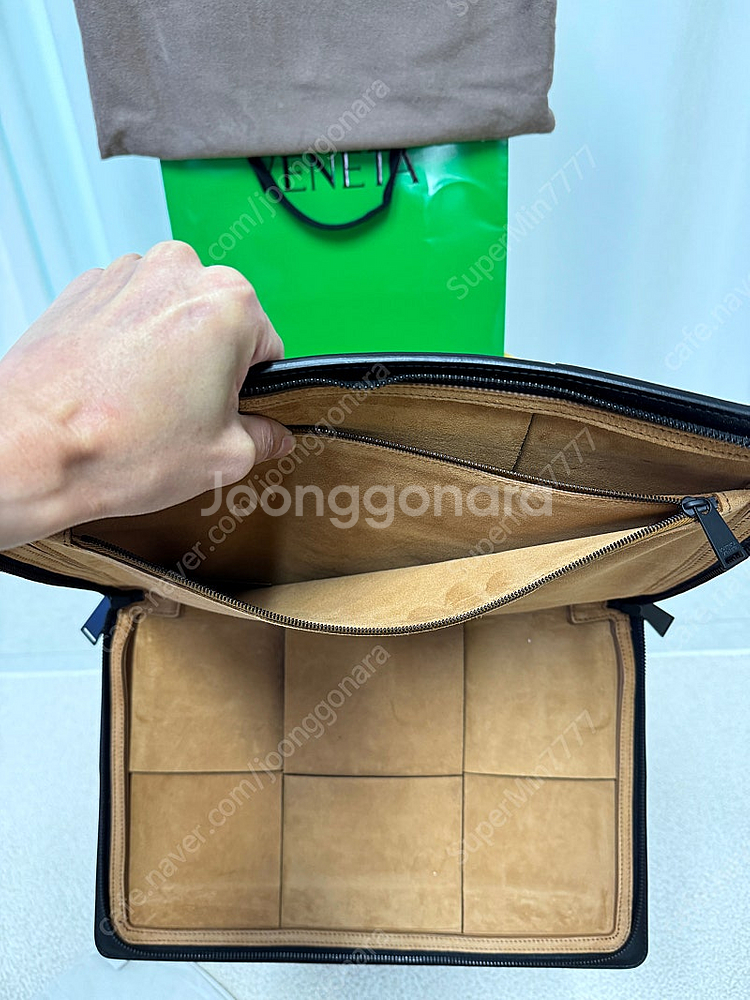 보테가 베네타 클러치 (백화점 정품)--3