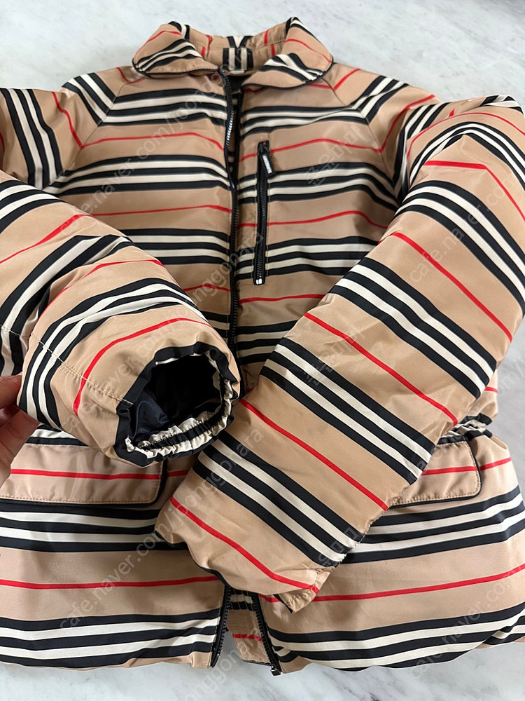 버버리키즈 패딩 14y--7