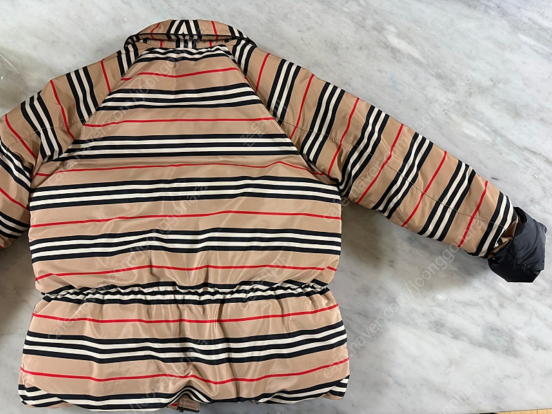 버버리키즈 패딩 14y--8