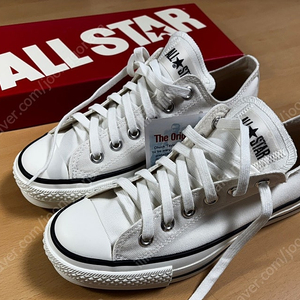 컨버스 일본 CONVERSE JAPAN 화이트 WHITE AS J OX 사이즈 240(USA 5) 판매합니다.