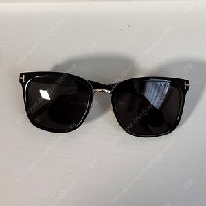 톰포드 선글라스 TF639-K 01A (18년도 면세점 구매)