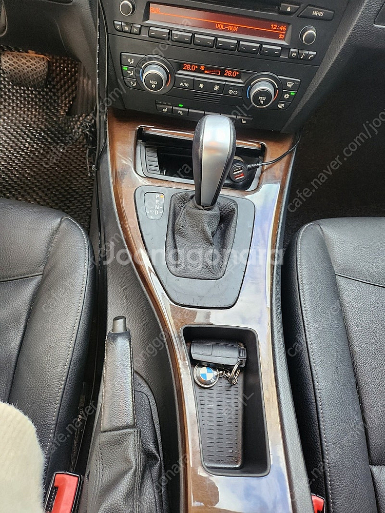 BMW320i (e90) 09년식 팔아요--6
