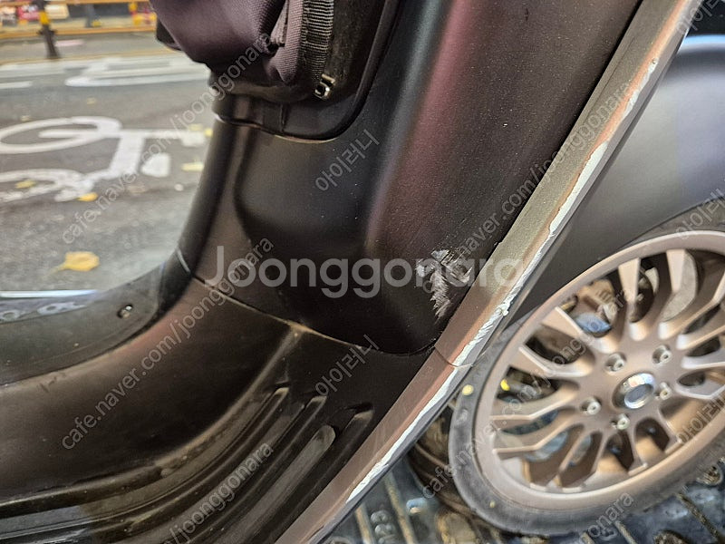 홍대 베스파 스프린트 22년식 키로수 짧은거 정리해요--6