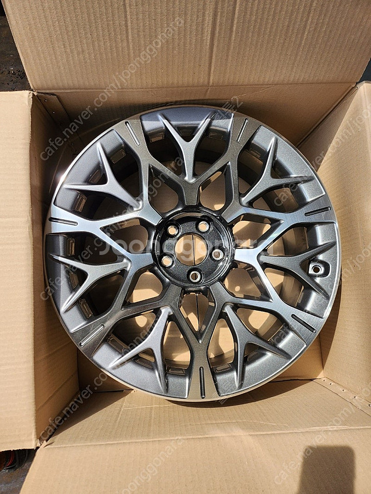 제네시스 G90 RS4 21인치 신형휠 순정휠--2