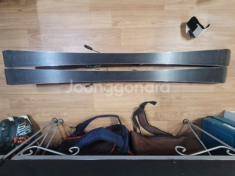 고급스키 7대, 스키부츠 2개, 보드부츠1개--1