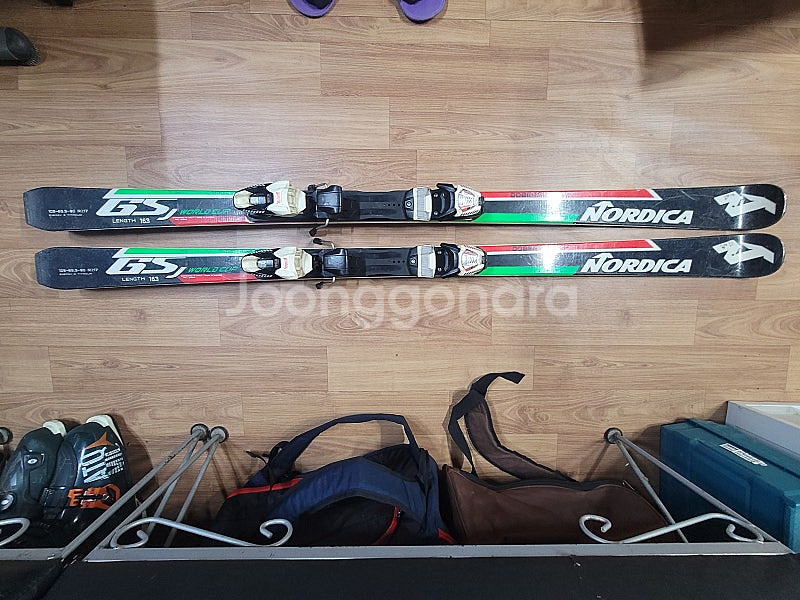 고급스키 7대, 스키부츠 2개, 보드부츠1개--6