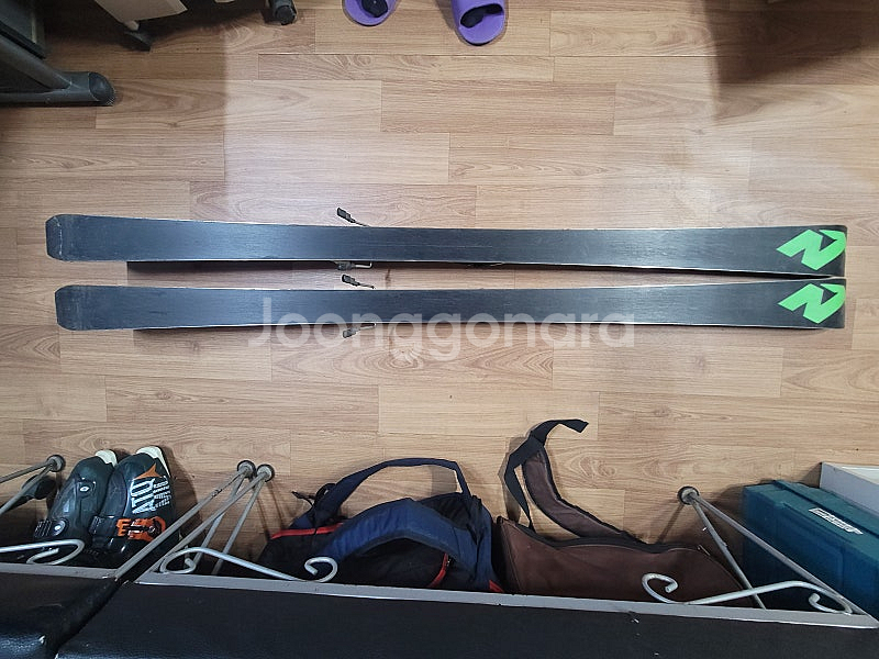 고급스키 7대, 스키부츠 2개, 보드부츠1개--7