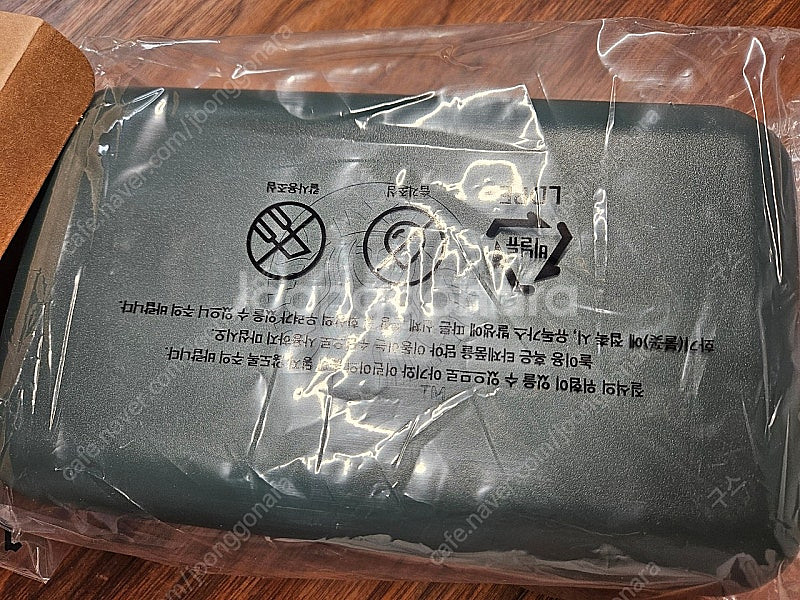 스타벅스 서머캐빈파우치 그린(새상품)--2