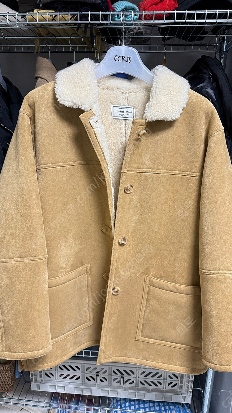 모데스트무드 런던무스탕--1