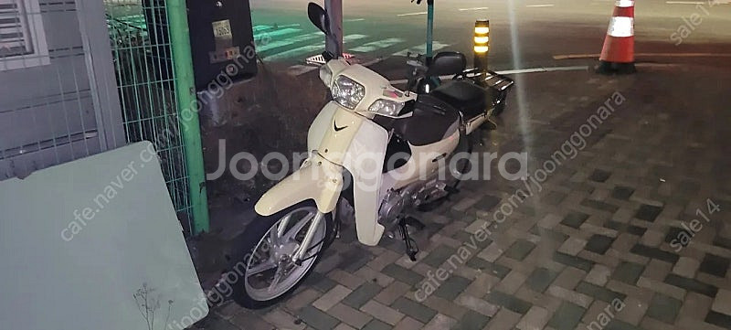 혼다 슈퍼커브 구형 오토바이(14년식)--0