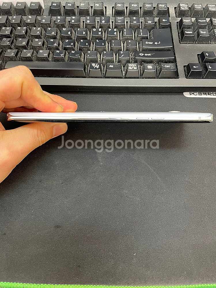 LG벨벳 화이트 128GB 상태좋은 중고13만팝니다.--7