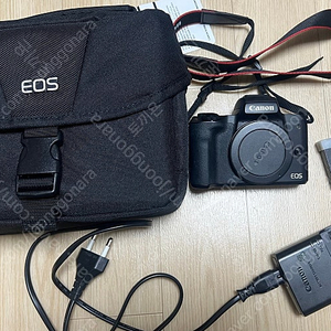 캐논 EOS M50 미러리스 카메라