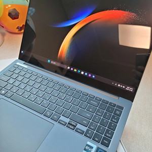 삼성 갤럭시 북3 프로 (galaxy book3 pro) 급매합니다.