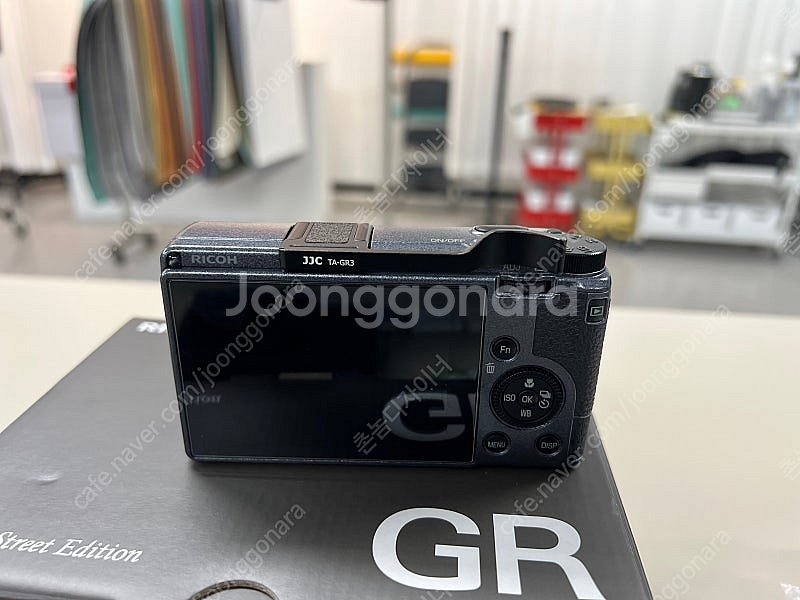 [가격인하] GR3 + 추가배터리 + 정품 파우치 판매--2