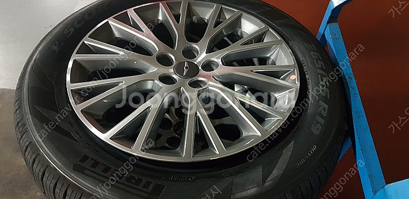 제네스시g90 19인치 휠 피렐리 타이어 245/50R...--0