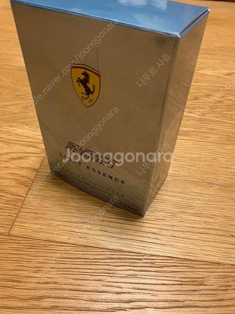 페라리 라이트 에센스 국문택 125ml--0