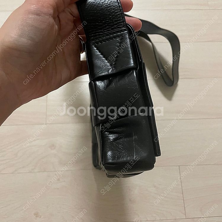 보테가베네타 인트레치아토 블랙 카세트백--3