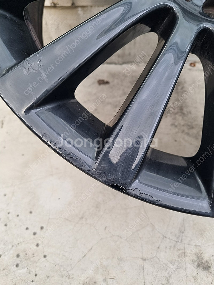 Bmw f07 19인치 블랙유광휠 팝니딘--4