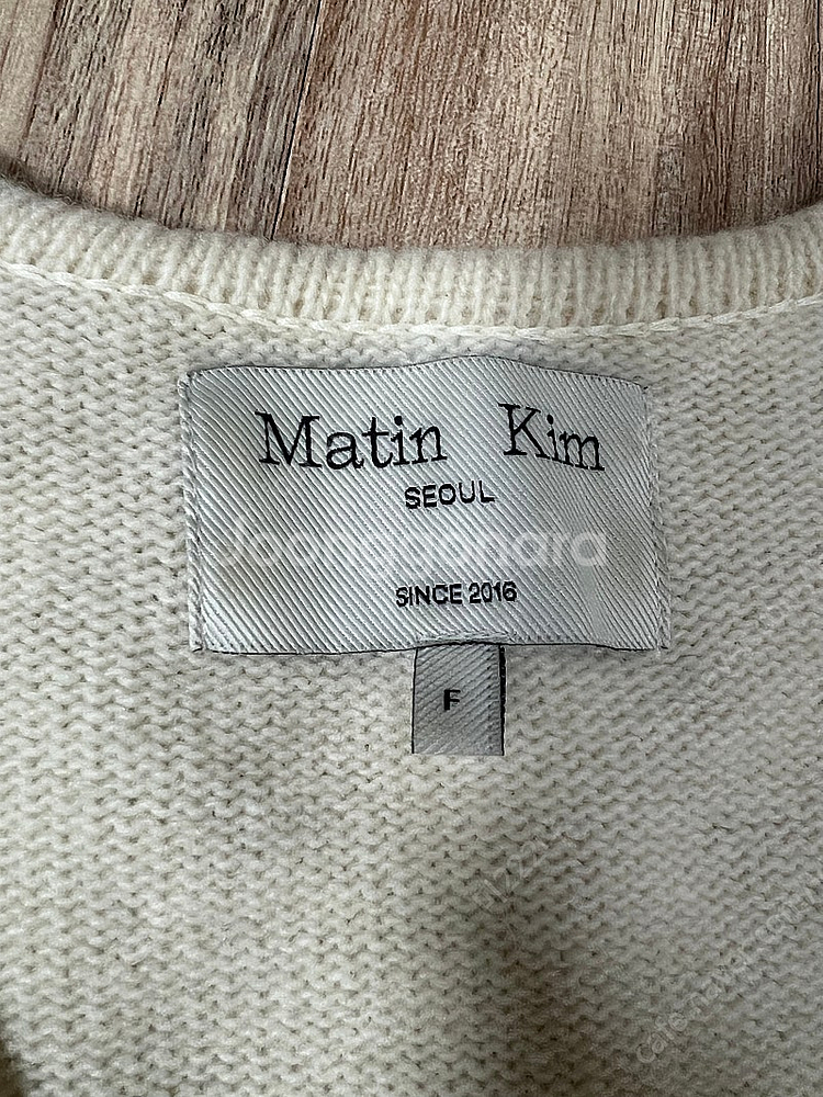 마땡킴 아이보리 여자가디건 F--3