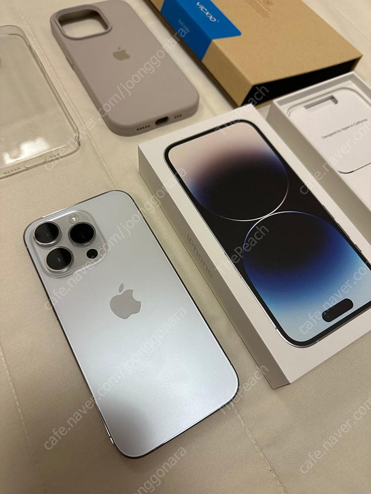 아이폰 14 프로 실버 색상 256G 풀박스 팝니다.--0