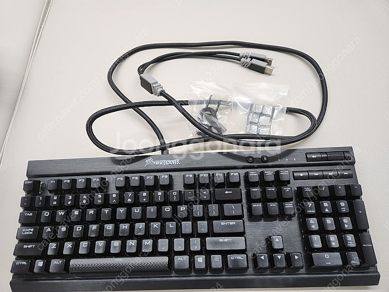 커세어 K70 RGB RAPIDFIRE 키보드 판매합니...--0