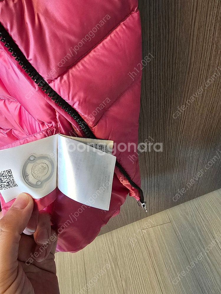 (가격내림)몽클레어 키즈 여아 패딩 12A--1